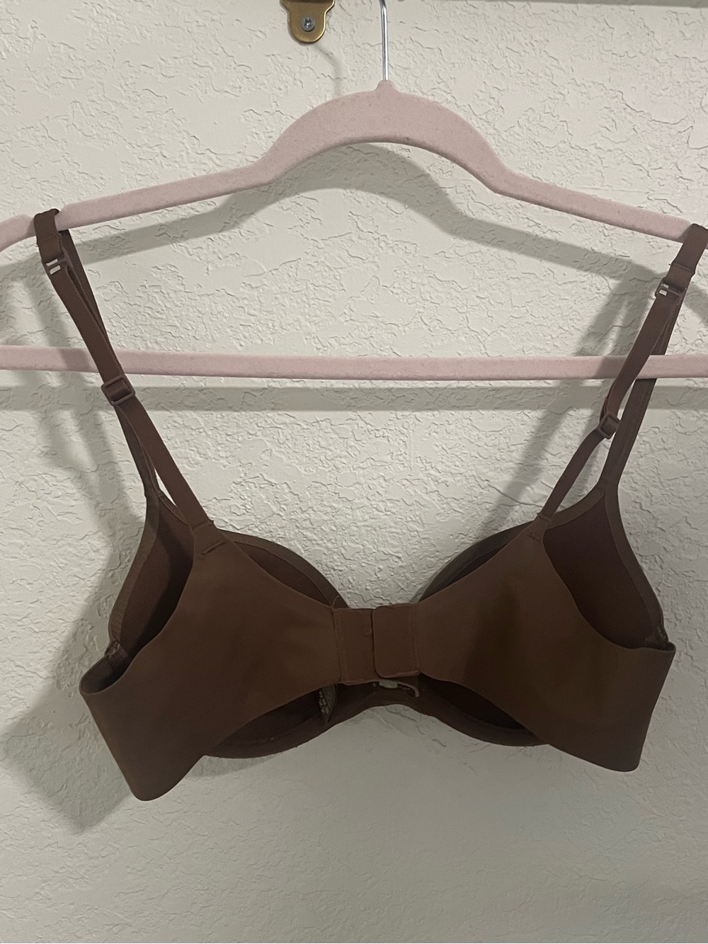 SKIMS Ultimate Teardrop Push-up Bra View 3